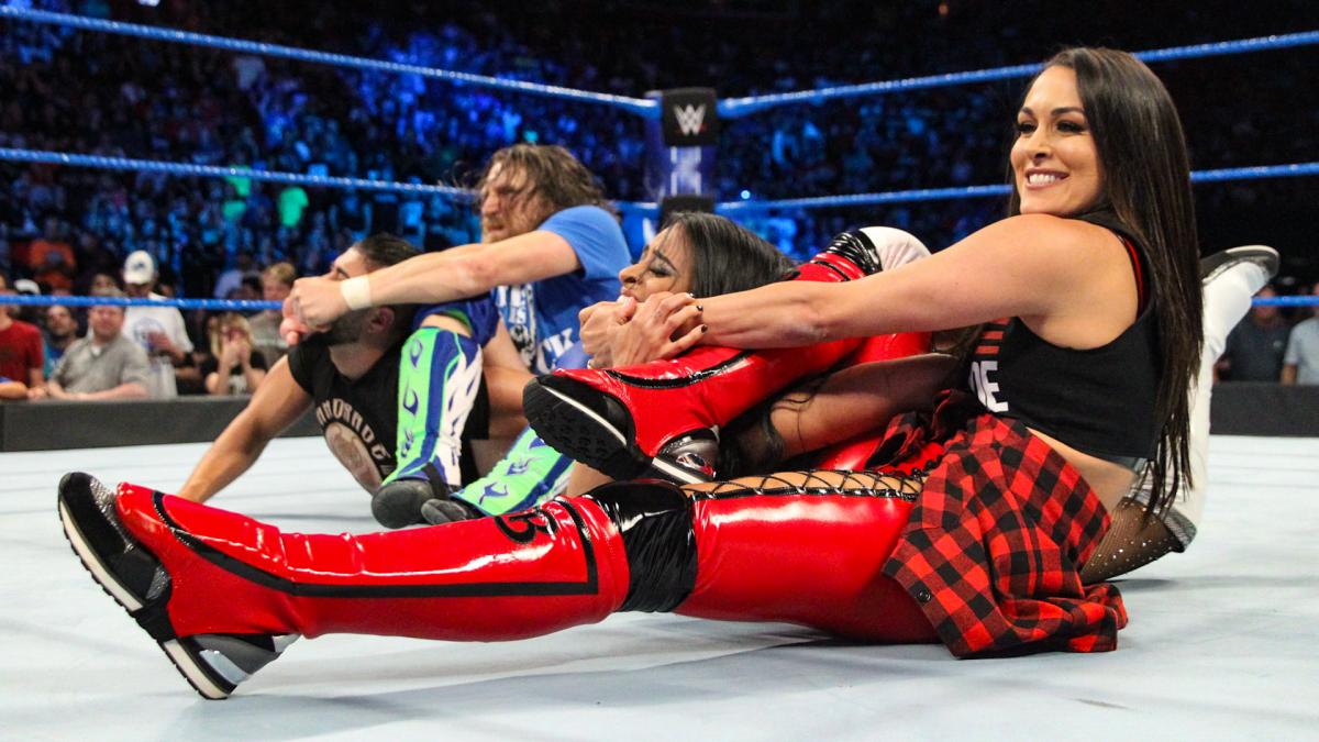 WWE Women's Championship Title Belt & Ronda Rousey Pin Set