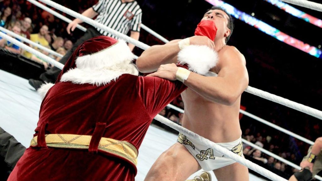 Santa Claus, Alberto Del Rio (source: WWE)